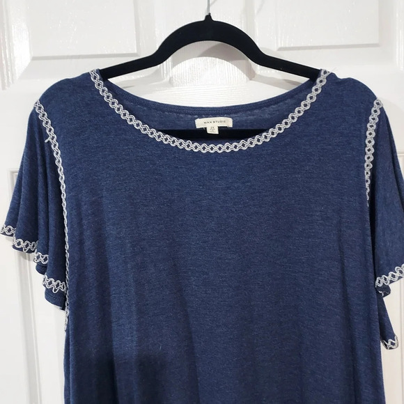 Max Studio Heather Navy Blue Short Sleeve Embroidered Trim Shirt in Size 2X - Picture 3 of 11